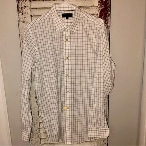 Size Large BANANA REPUBLIC dress shirt.